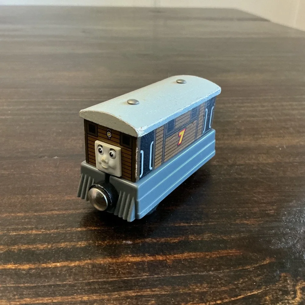 Thomas & Friends Wooden‎ Railway Toby the Tram Engine Brown Wood Train Number 7